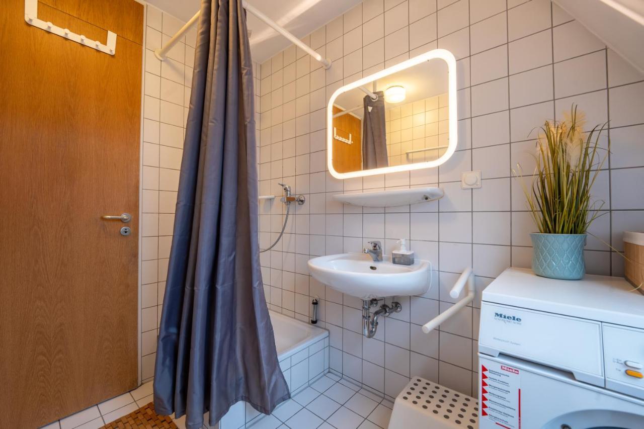 Apartment Im Historischen Altbau Am Marktplatz - Disney+, 300Mb/S Internet ケムニッツ エクステリア 写真